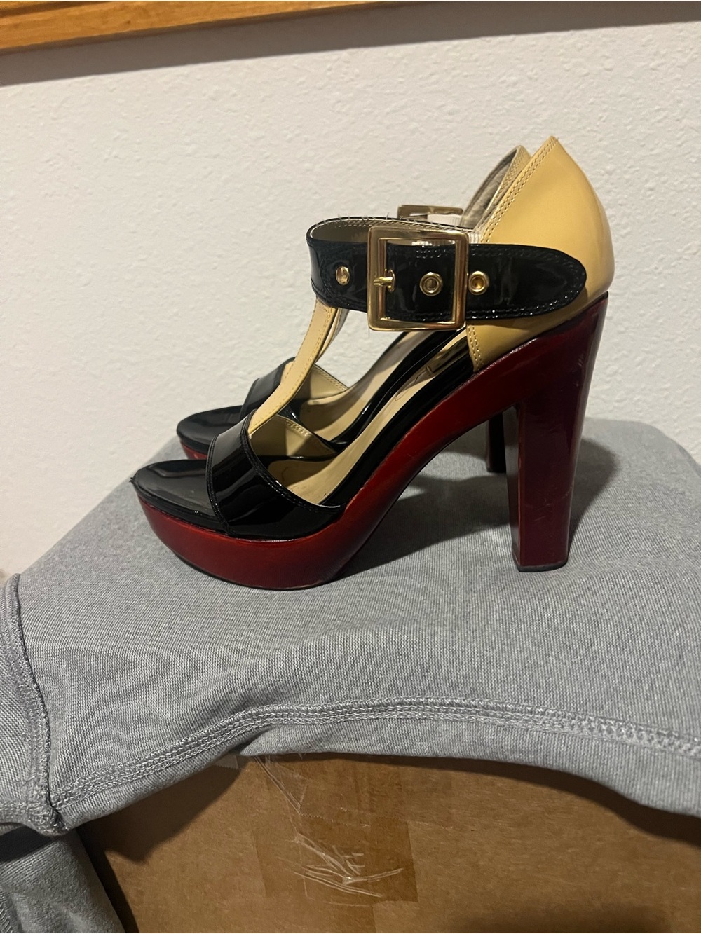 Steve Madden High Heel Platform Heels in Black, Yellow and Red sz 6.5